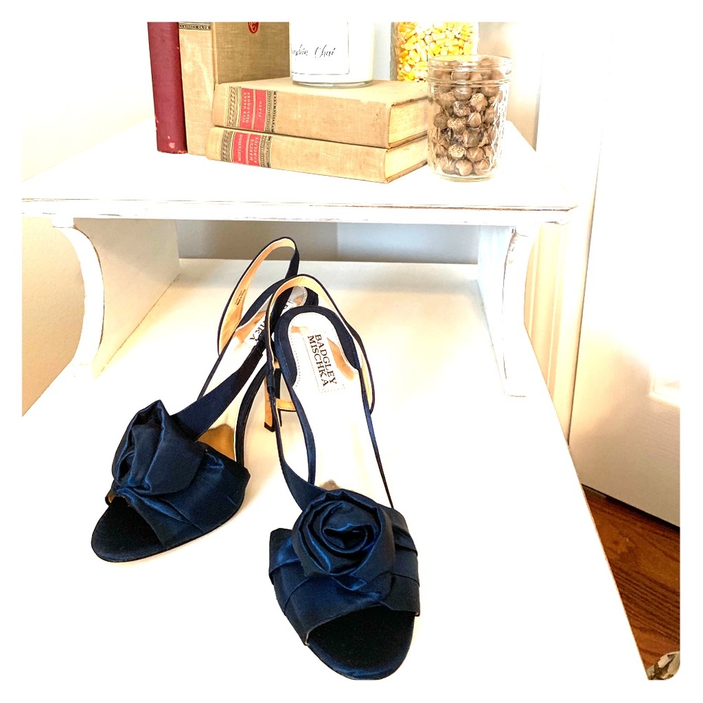 Navy satin Badgley Mischka heels